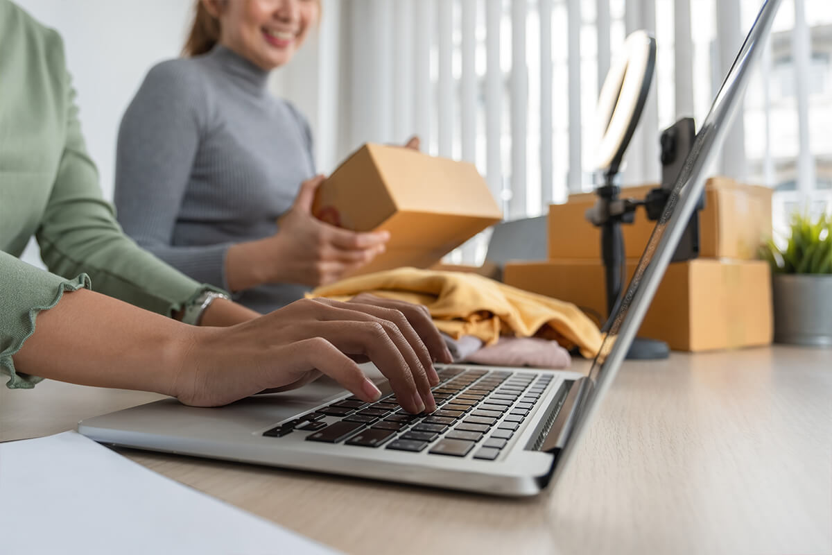 Advantages and Disadvantages of Email Marketing for E-Commerce 1 | Advertising Avenue | Digital Marketing Agency advantages and disadvantages of email marketing