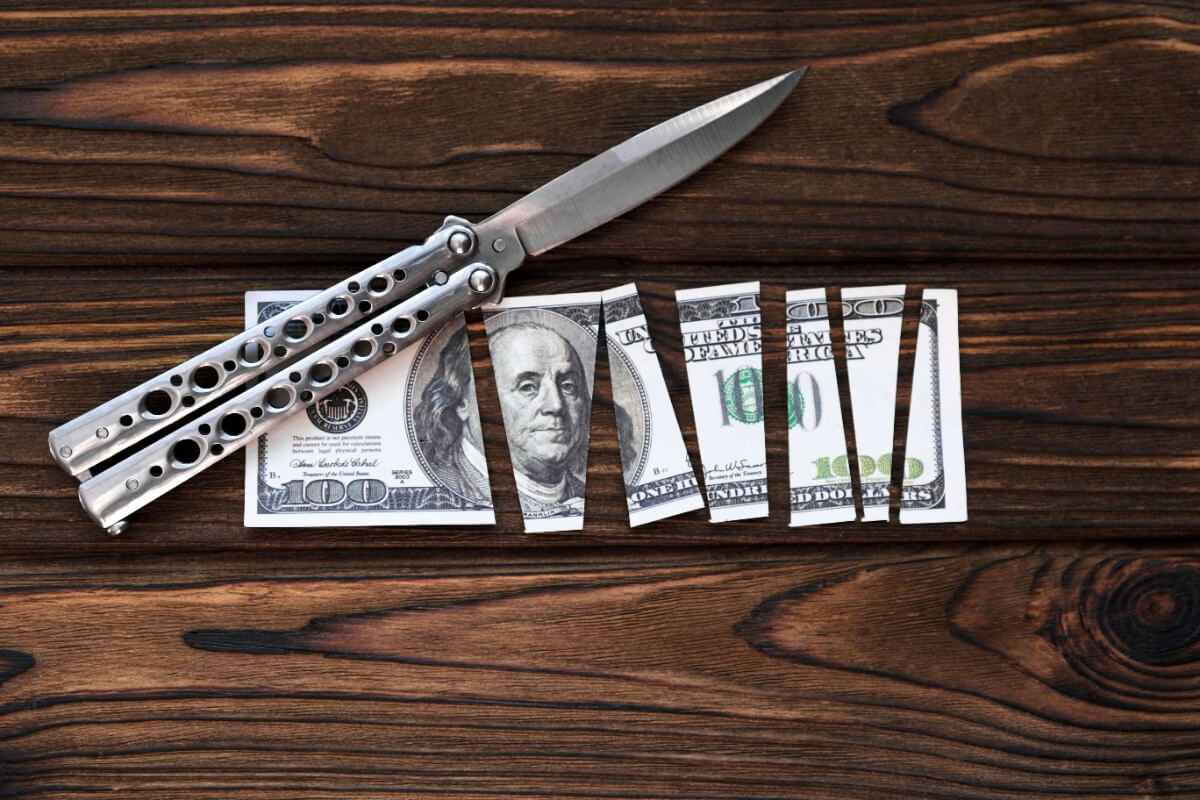 Overcoming the Challenges of Advertising Knives and Weapons Online: An SEO-Friendly Guide for E-Commerce Sites 1 | Advertising Avenue | Digital Marketing Agency advertising knives and weapons online